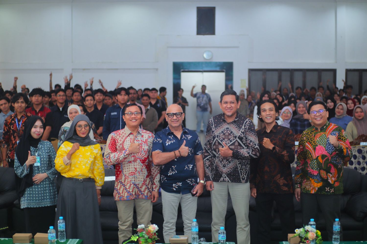 Himatika UMKT Gelar Seminar Internasional, Dorong Mahasiswa Melek Teknologi dan Ekosistem Digital Global