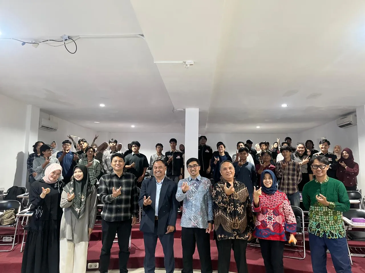 Kuliah Dosen Tamu: Filsafat Ilmu Hubungan Internasional Futuristik Interdisipliner
