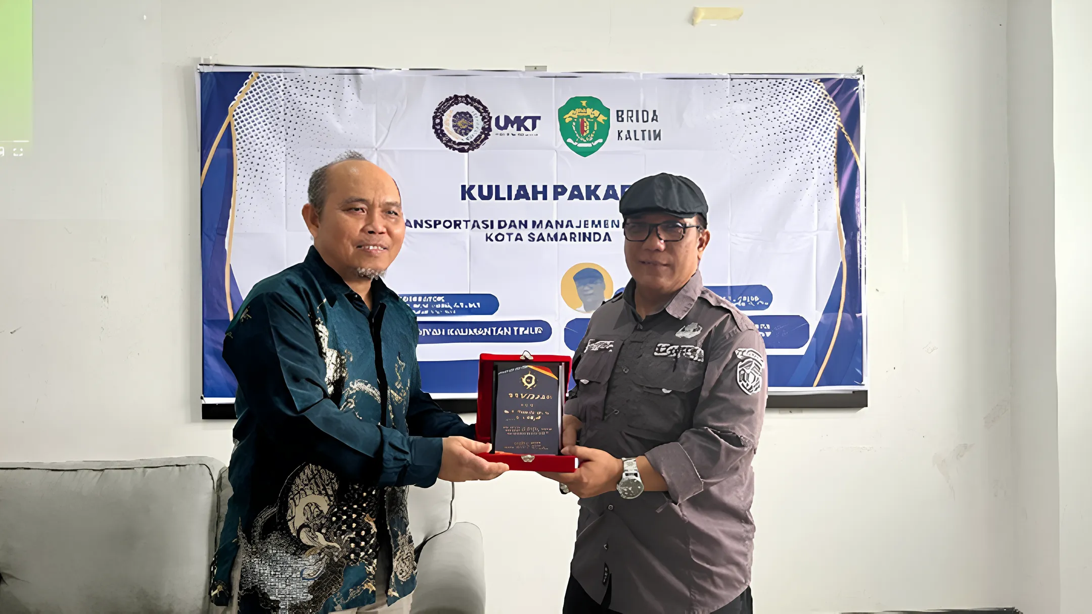 Program Studi S1 Teknik Sipil menyelenggarakan Kuliah Pakar dengan tema "Transportasi dan Manajemen Lalu Lintas Kota Samarinda