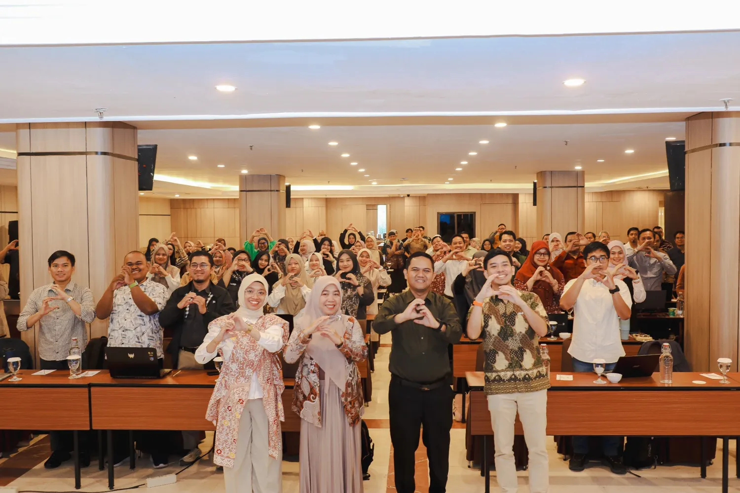 UMKT dan Google Websis for Edu Dorong Literasi AI melalui Gemini Academy Campus Roadshow