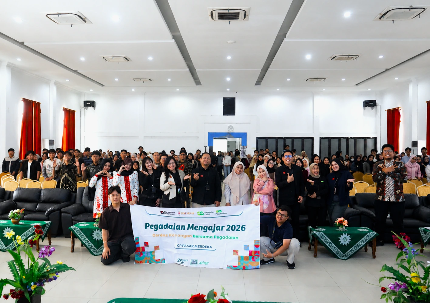 Pegadaian dan FEBP UMKT Dorong Literasi Keuangan Mahasiswa Lewat Kuliah Umum Tabungan Emas
