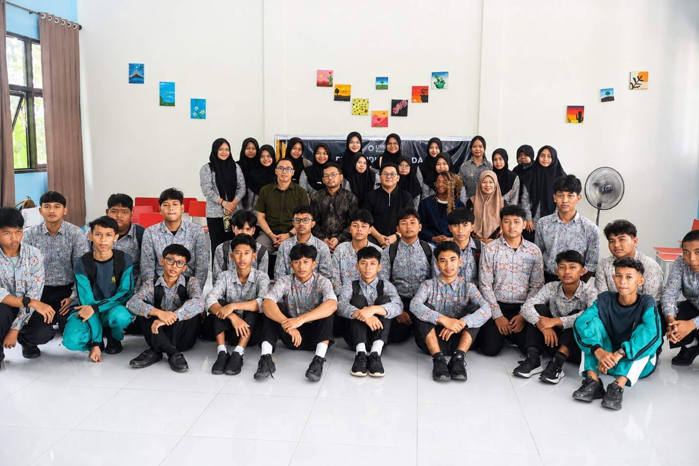 Dukung Self-Directed Learning, UMKT Gelar Pelatihan Pemanfaatan AI di SMA Muhammadiyah Tenggarong