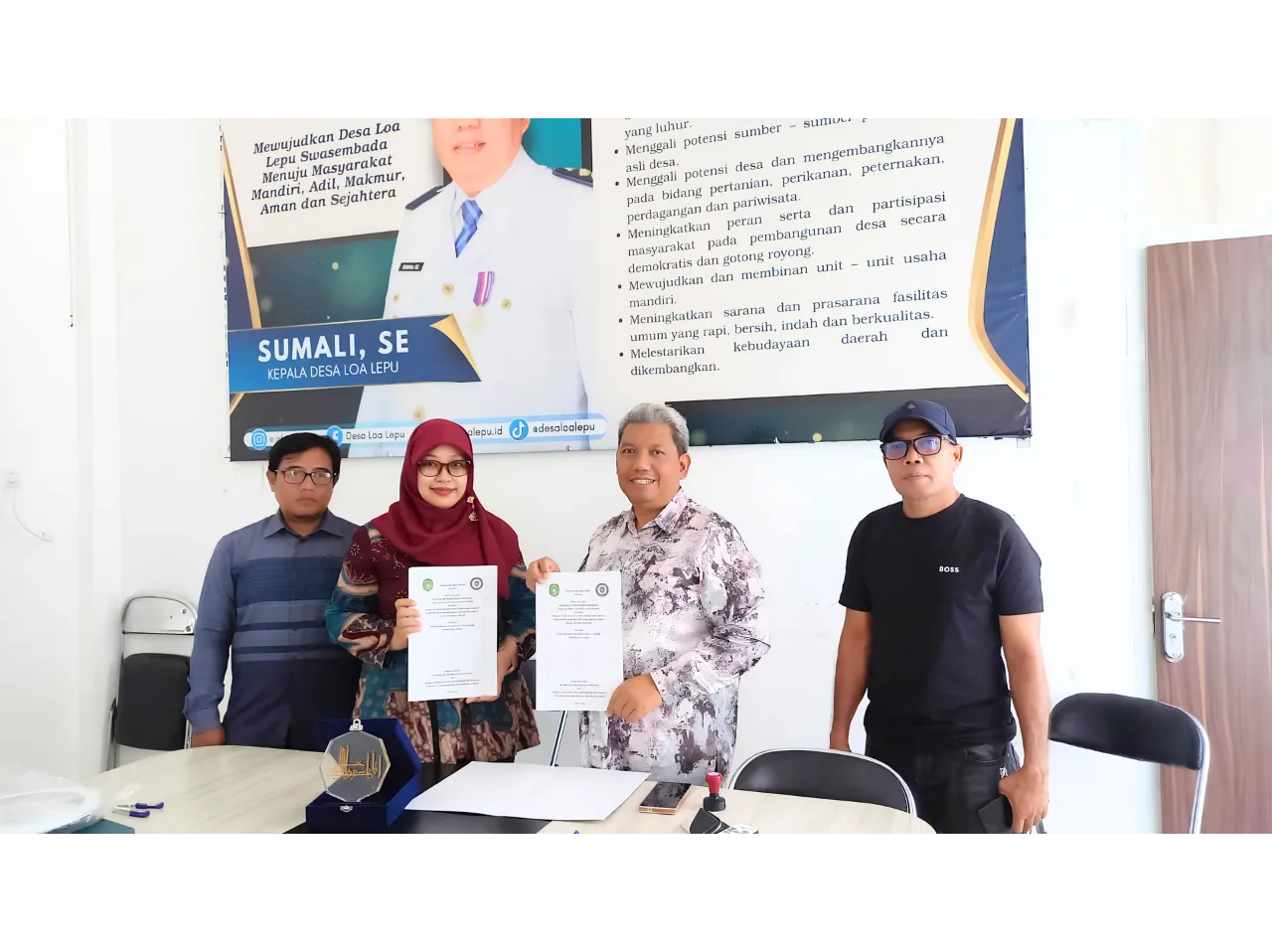 Dorong Kemandirian Desa, LPPM UMKT dan Desa Loa Lepu Sepakati Kerja Sama Riset dan Pengabdian Strategis