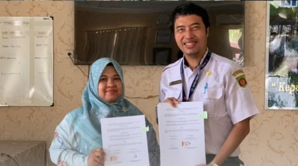 Fakultas Farmasi UMKT Perkuat Kemitraan dengan UPTD Puskesmas Palaran Melalui Penandatanganan MoU